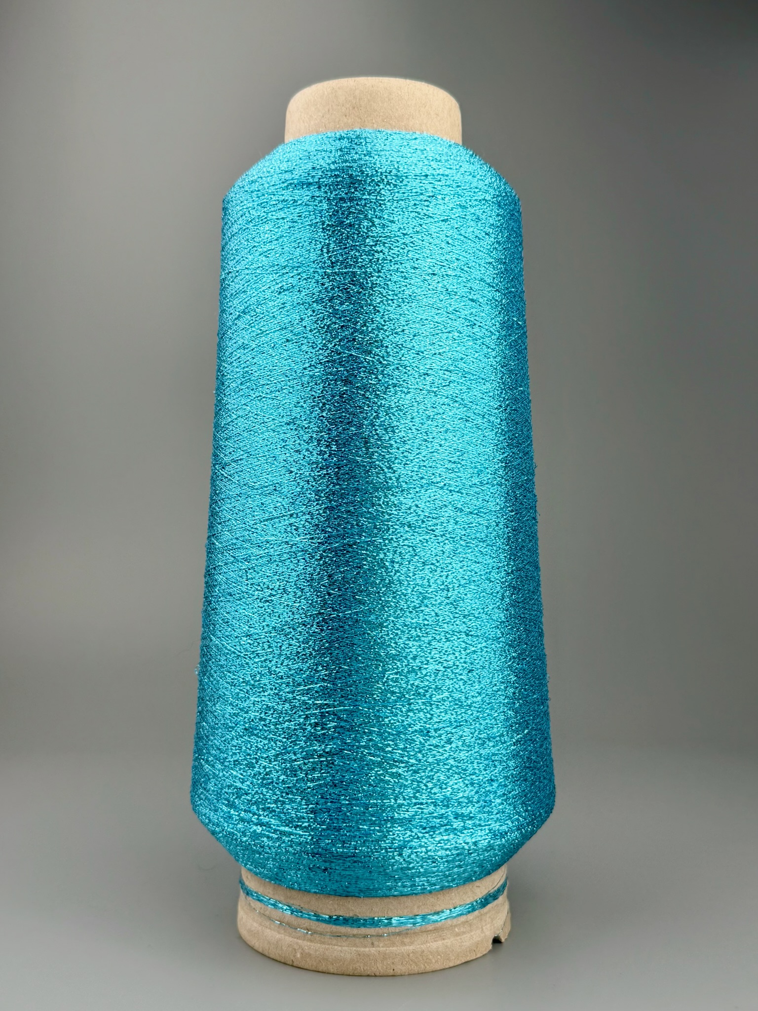 Torcitura di Domaso Lurex 2000m/100g – Glanzgarn Hellblau Col. 607 foto 2